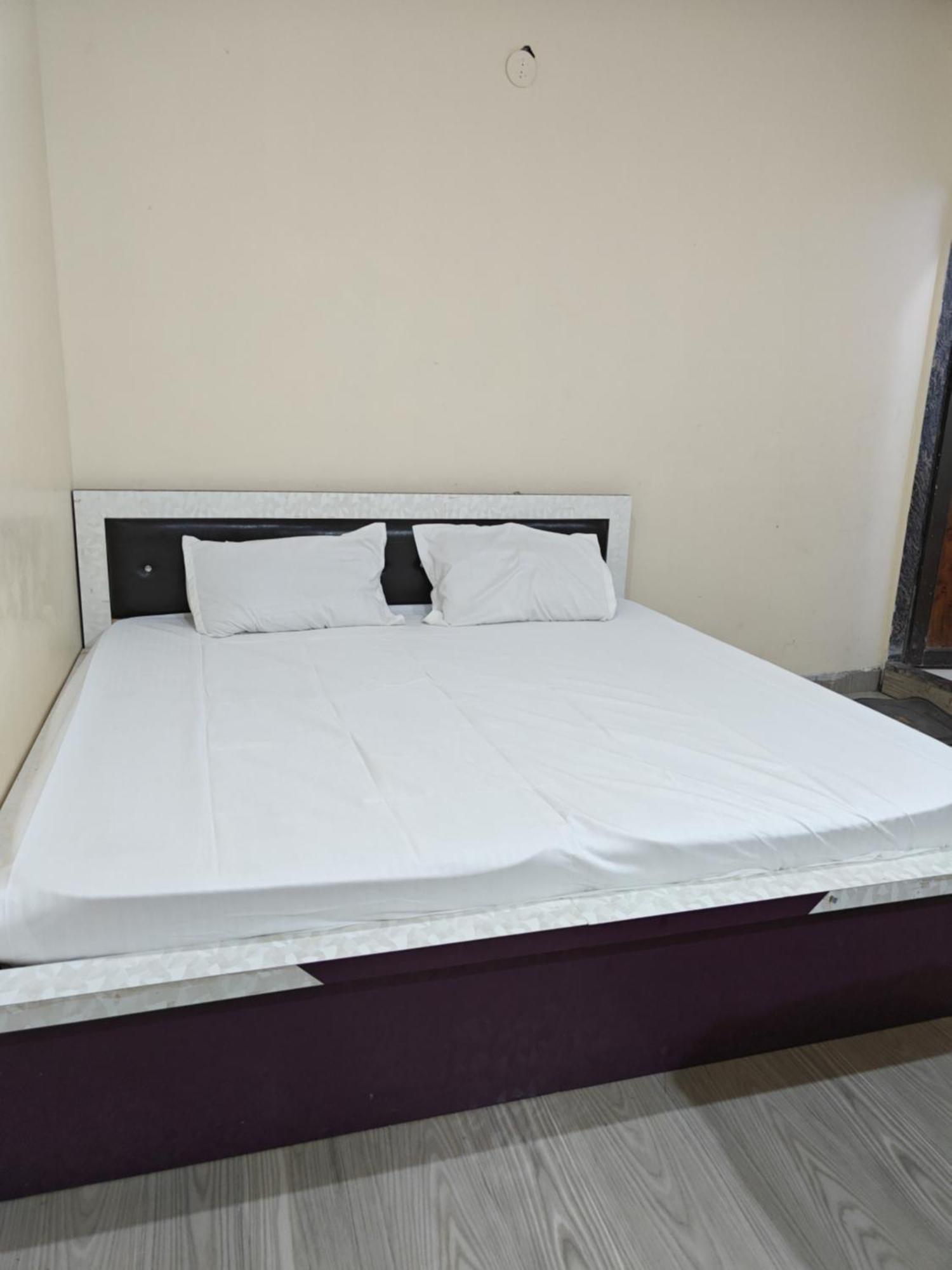Hotel Shyam Sarover And Restaurant Ringas Стая снимка
