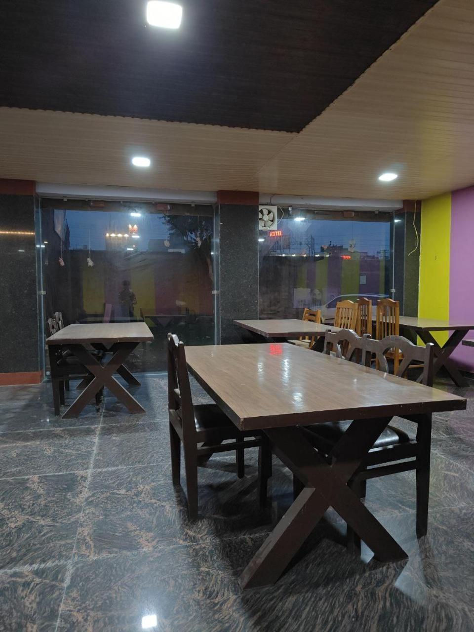 Hotel Shyam Sarover And Restaurant Ringas Екстериор снимка