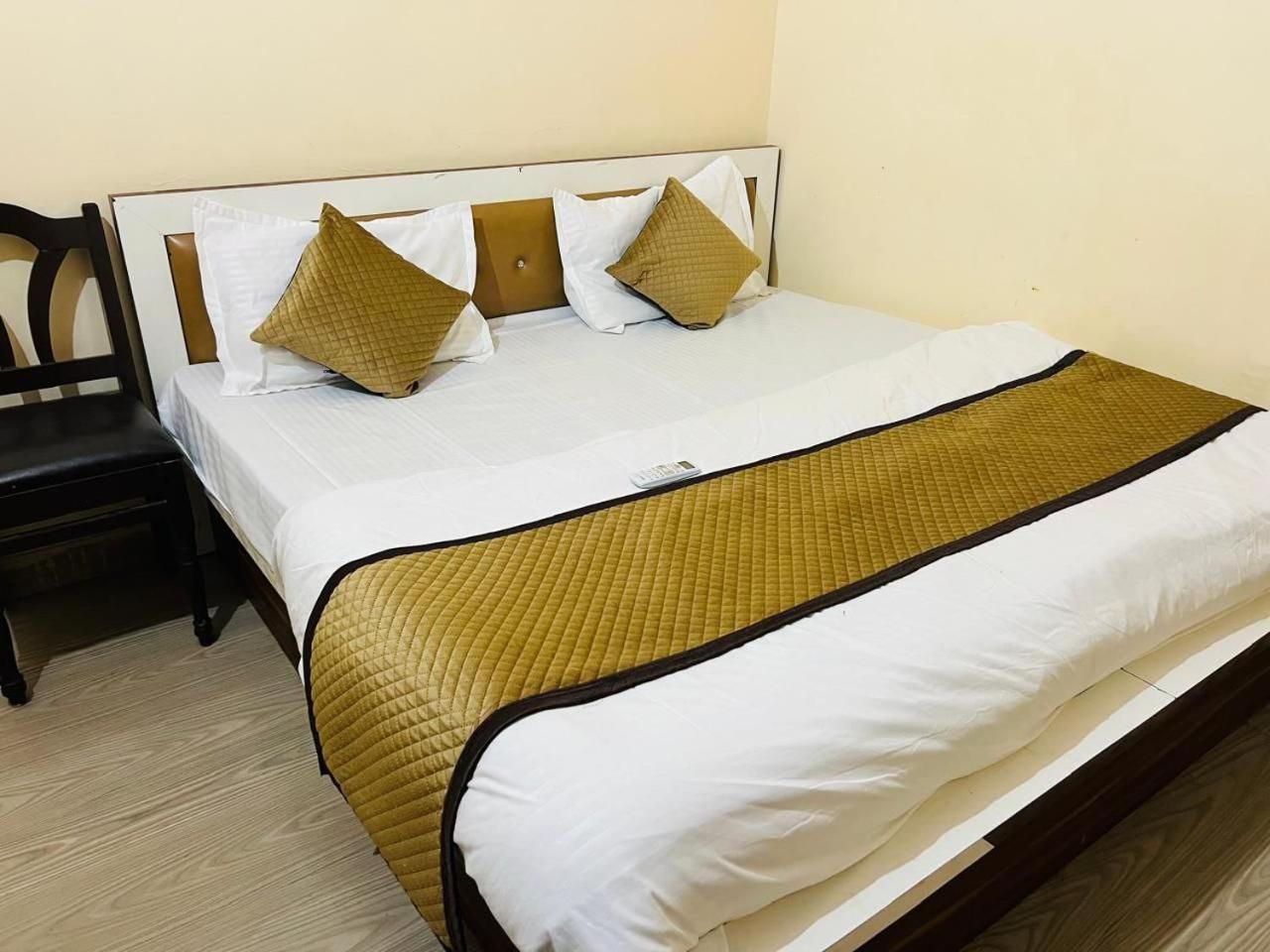 Hotel Shyam Sarover And Restaurant Ringas Екстериор снимка