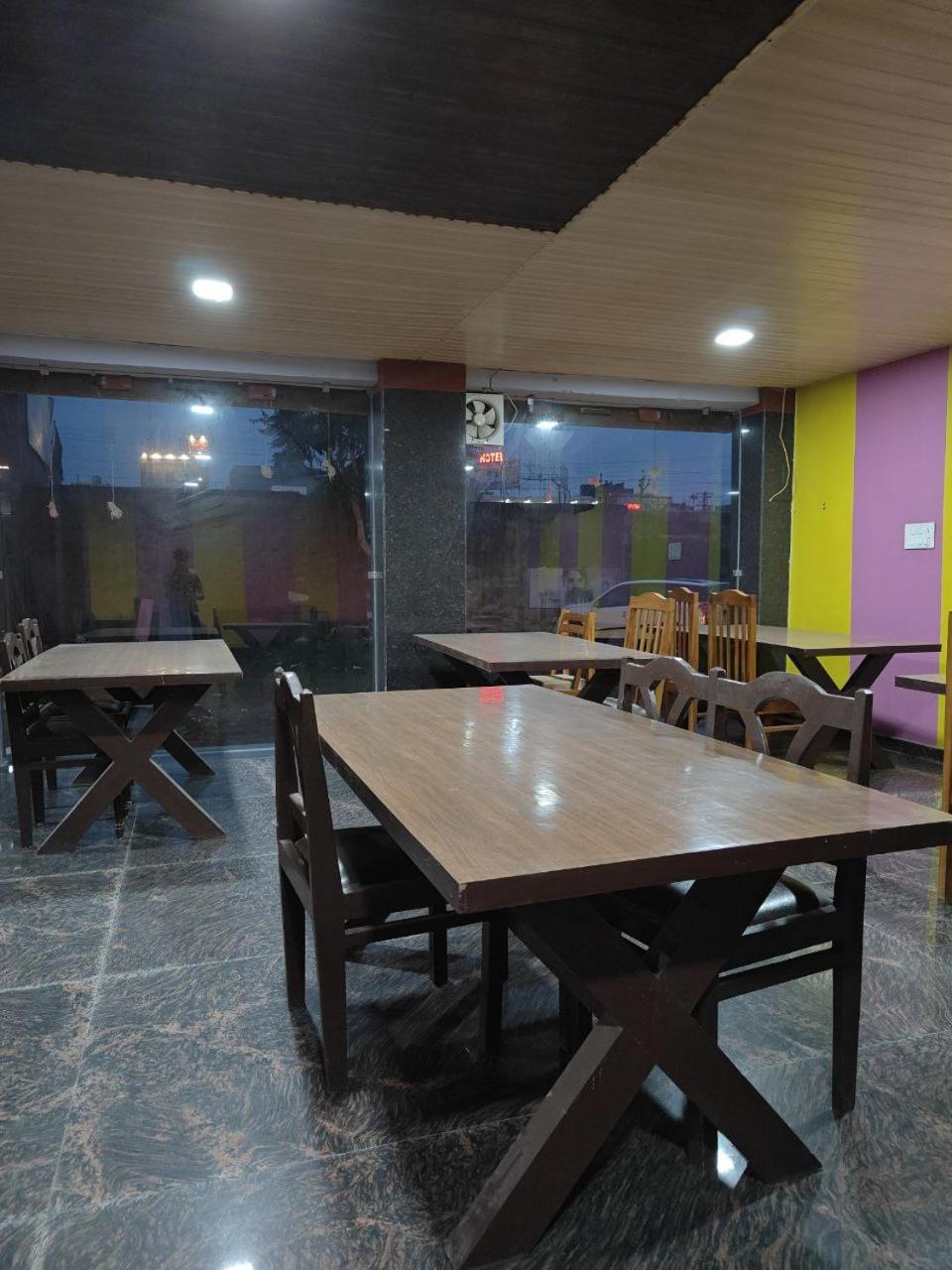 Hotel Shyam Sarover And Restaurant Ringas Екстериор снимка
