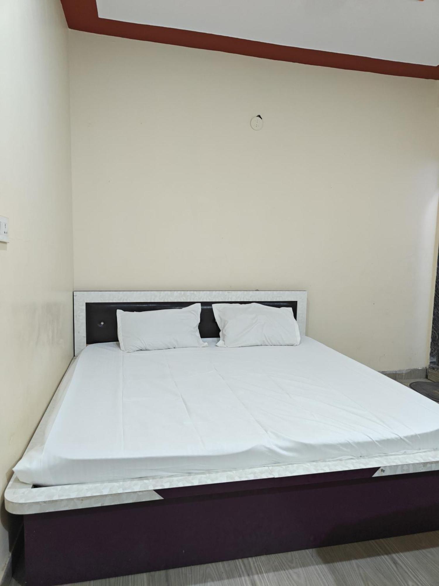 Hotel Shyam Sarover And Restaurant Ringas Екстериор снимка